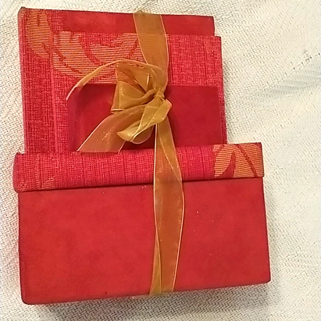 Keepsake Gift Set.